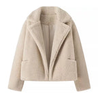 Women's Cropped Teddy Coat – Plush Wide Collar Winter Jacket