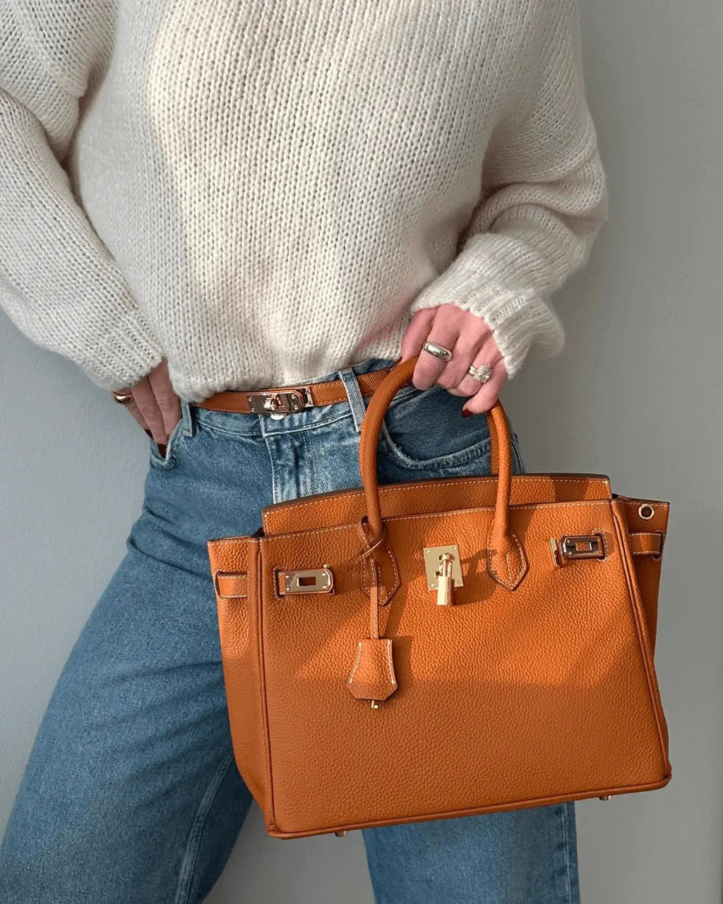 Women's Structured Top Handle Handbag – Elegant Everyday Shoulder Bag