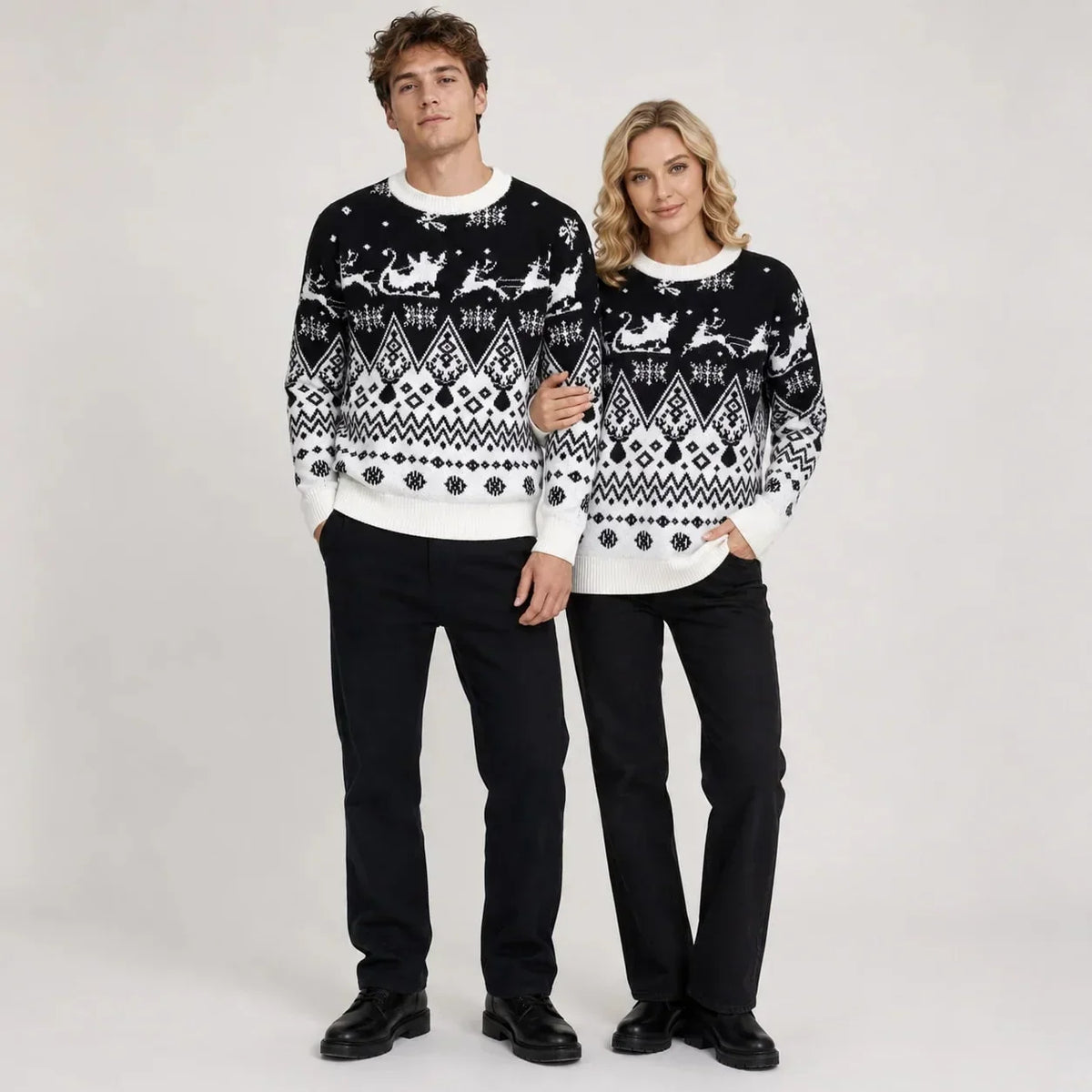 Holden | Unisex Reindeer Jacquard Knit Christmas Sweater